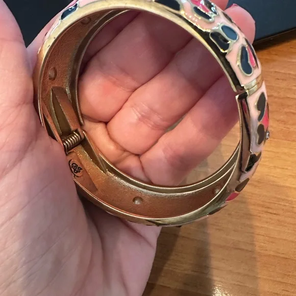 Betsy Johnson cuff - Picture 3 of 6